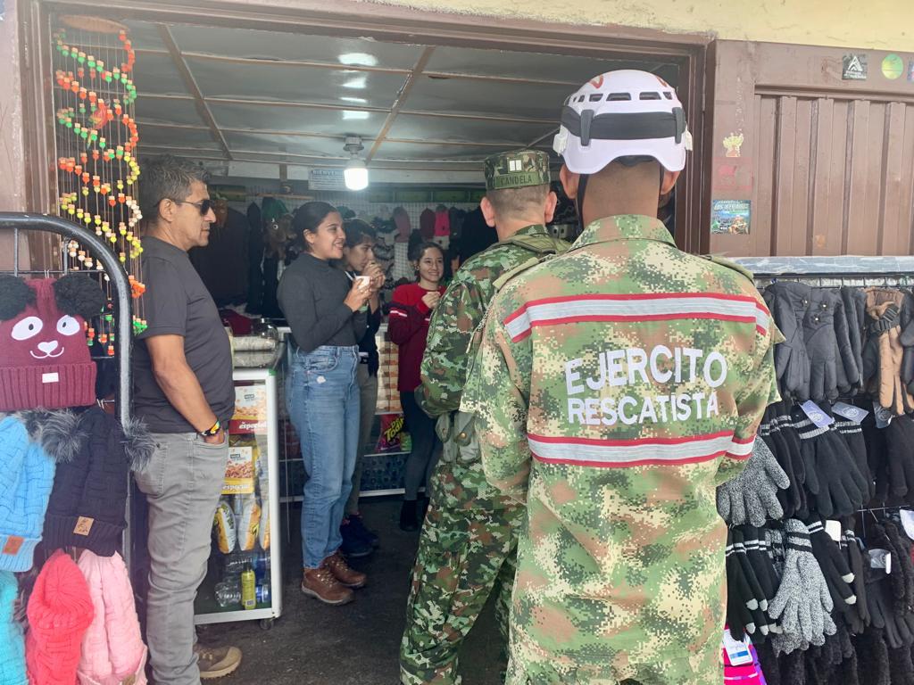 Ejército acompaña transición  en el cambio de nivel de actividad del Volcán Nevado del Ruiz