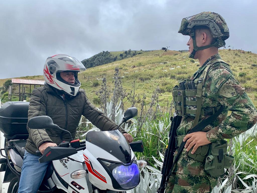 Ejército acompaña transición  en el cambio de nivel de actividad del Volcán Nevado del Ruiz