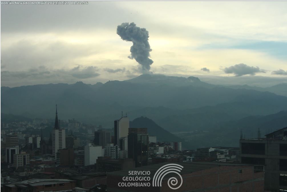 A propósito de las emisiones vistas esta semana, habló, líder del Observatorio Sismológico y Vulcanológico de Manizales. Cumplido un mes del retorno al nivel de actividad Amarillo en el Volcán Nevado del Ruiz y tras ser observadas en la ciudad diferentes emisiones de ceniza, las autoridades explicaron cuál es la situación.