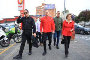 El Director Nacional del Nuevo Liberalismo, Juan Manuel Galán, quien se encuentra desde esta mañana en la ciudad, reveló a La Veintitrés que esa colectividad respaldará a Jorge Enrique Rojas Giraldo y Luis Roberto Rivas Montoya, en sus aspiraciones a la Alcaldía de Manizales y la Gobernación de Caldas respectivamente.