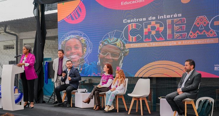 En la Institución Educativa Rural Miguel Antonio Caro de la vereda la Cabaña, Manizales,  la ministra de Educación, Aurora Vergara Figueroa, anunció la inversión de 16.000 millones de pesos para el desarrollo de la estrategia pedagógica Centros de Interés en Ciencia, Tecnología e Innovación (CTEI), mediante la cual el Gobierno Nacional impulsa, en todo el territorio colombiano, su apuesta por la innovación educativa y el aporte a la calidad y equidad de la educación en varias dimensiones.