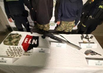 Adolescentes que extorsionaban a finqueros fueron aprehendidos con armas, municiones y explosivos