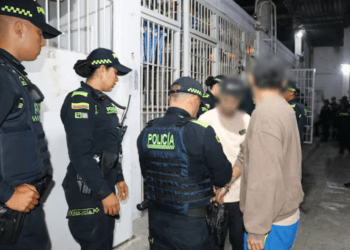 Hallan celulares, armas y drogas en operativo sorpresa en centro de detención de Pereira