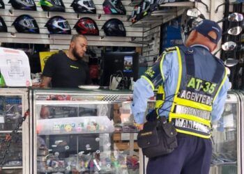 Secretaría de Movilidad refuerza la pedagogía con comerciantes para uso adecuado del espacio público